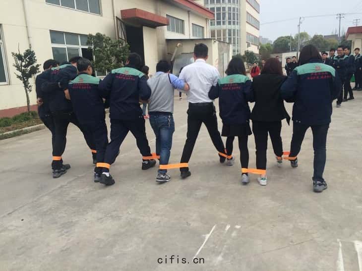 薩(sà)震(zhèn)節能(néng)空(kōng)壓機(jī)趣味運動會(huì)