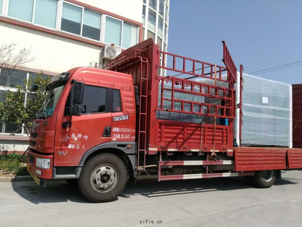 薩震(zhèn)節(jié)能(néng)空壓(yā)機(jī)裝(zhuāng)車(chē)