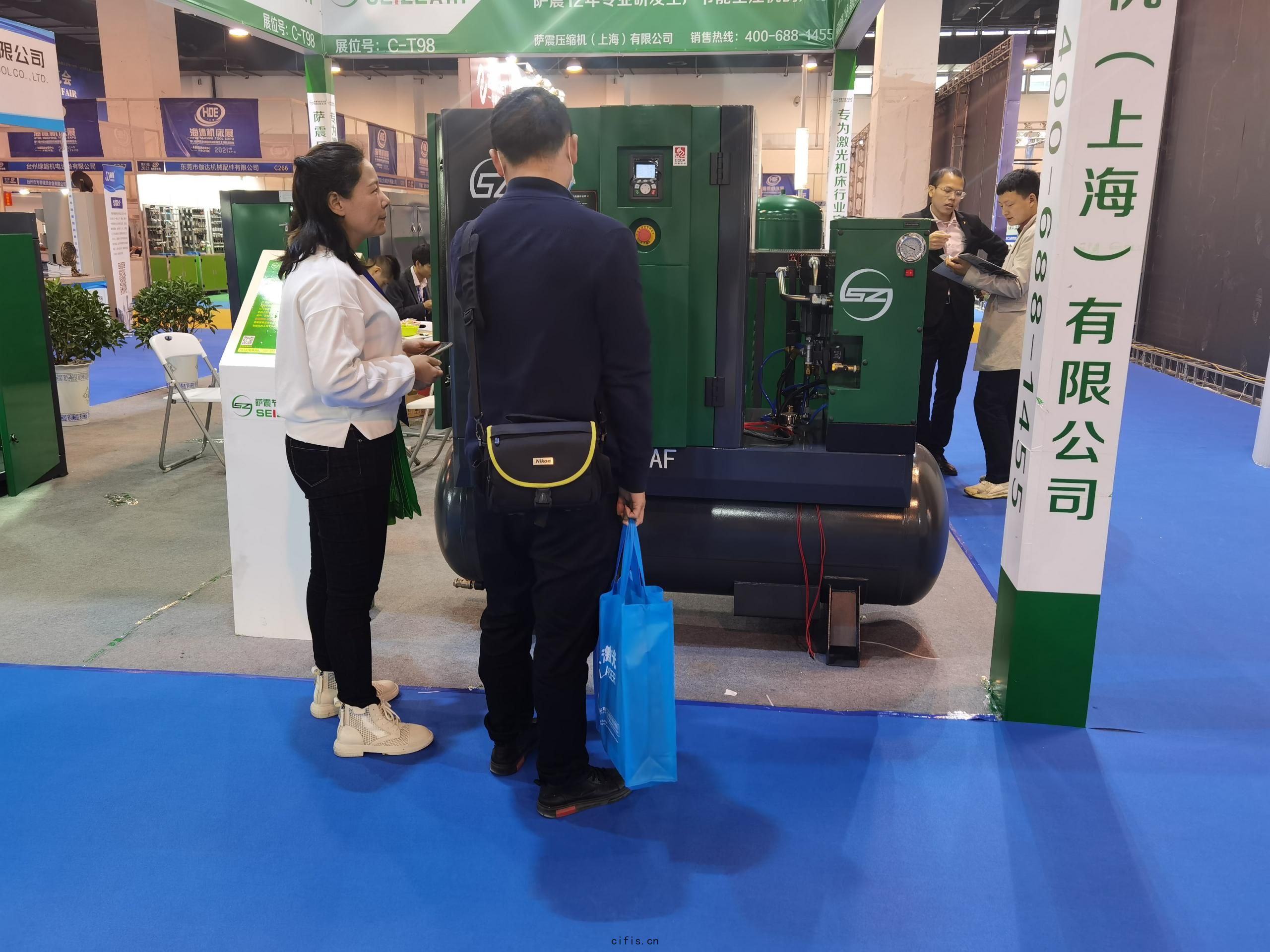薩震(zhèn)節能空壓(yā)機(jī)